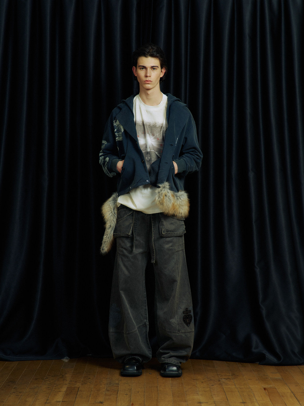 Waxed finish Distressed finish Cargo pants