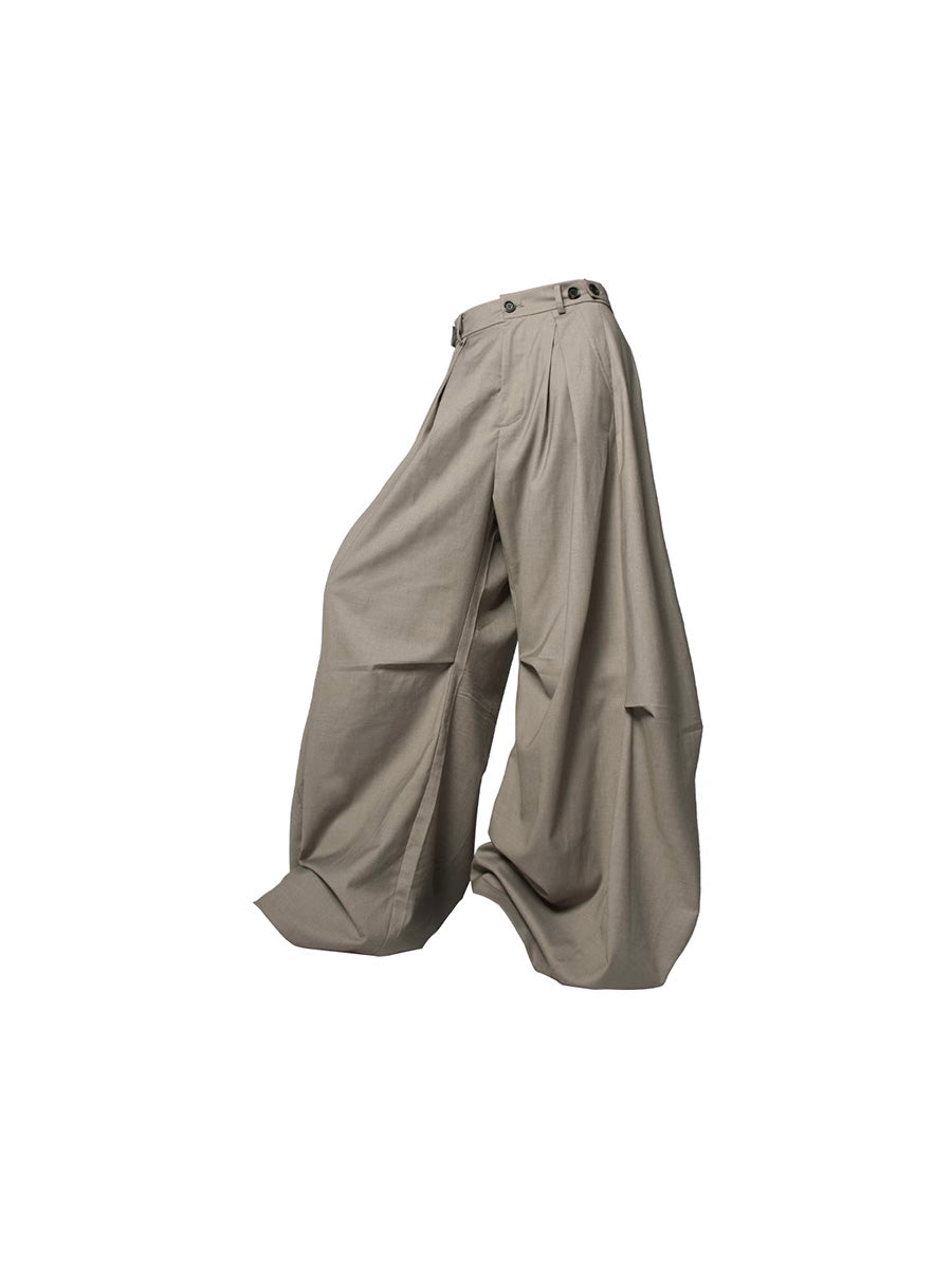 Loose-fitting scimitar silhouette Casual pants