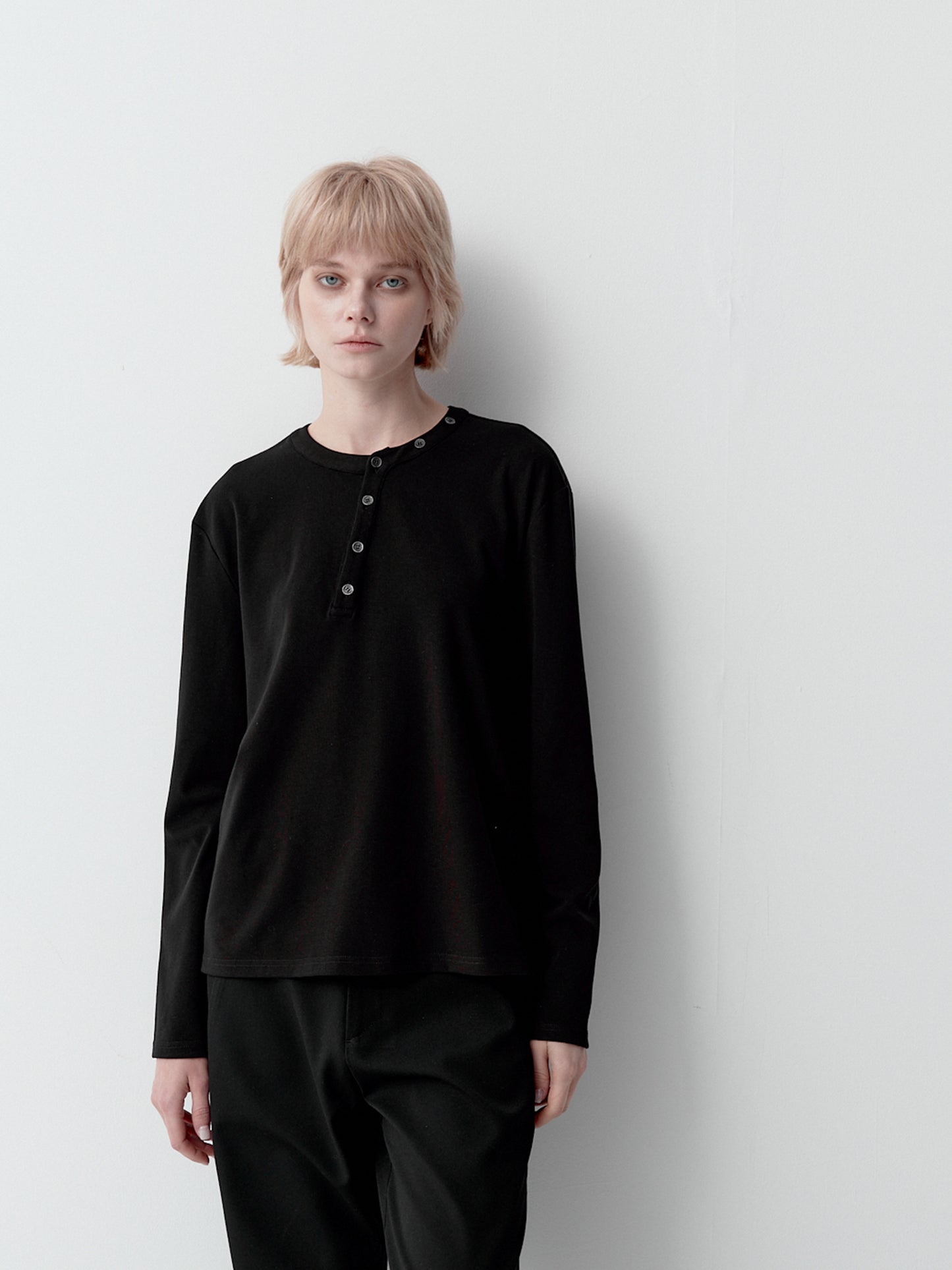 Distressed Henry-Neck T-Shirt