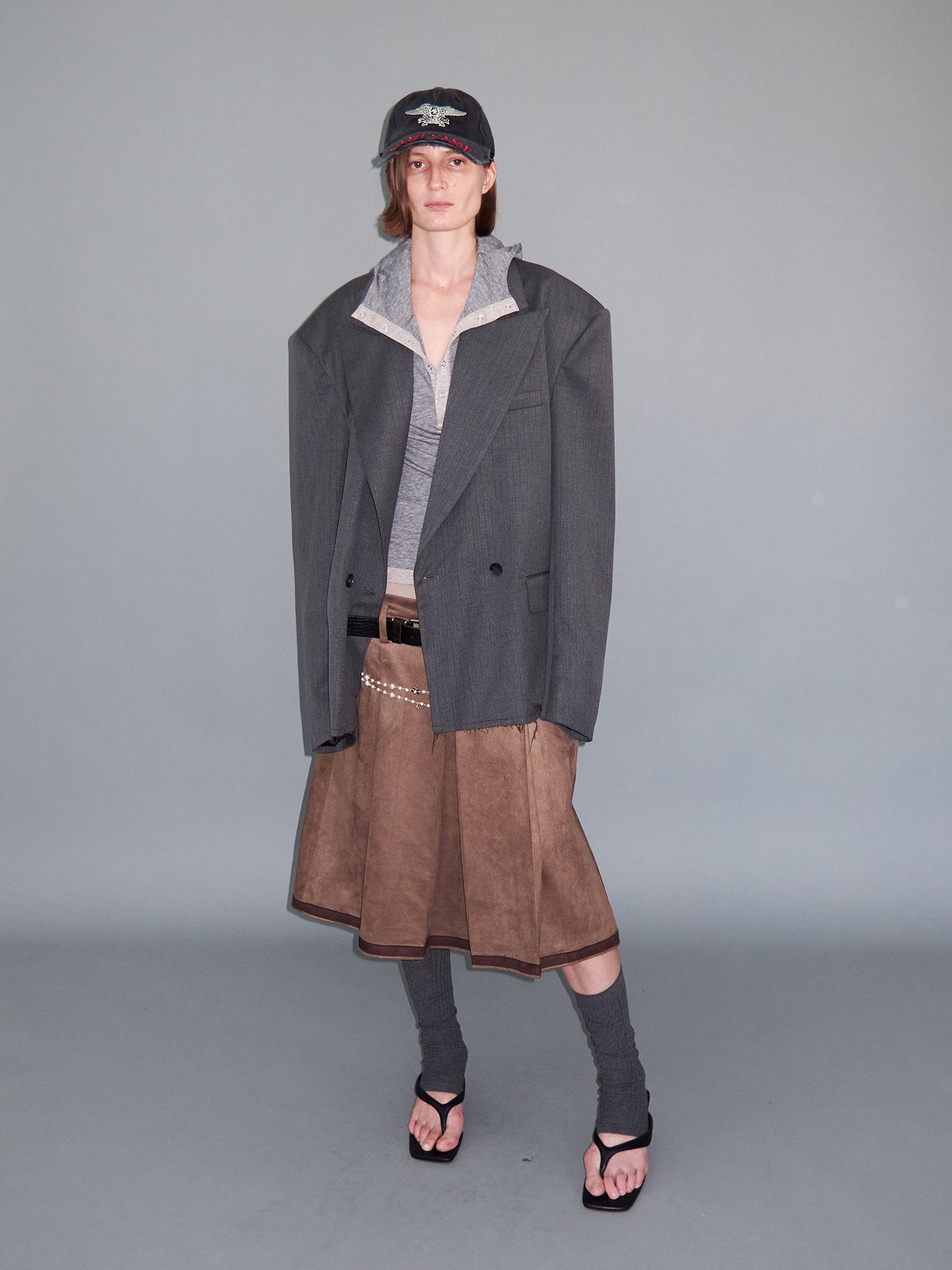 Jacket with Fake-Edge Hem Design