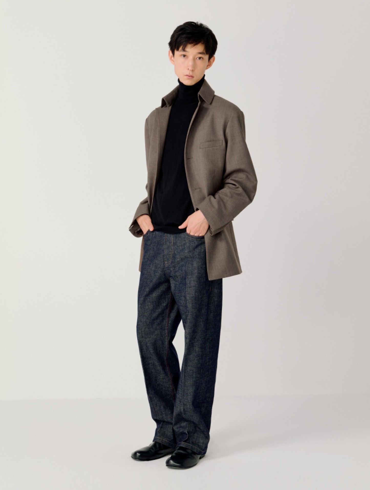 6-Pocket Center Seam Jeans