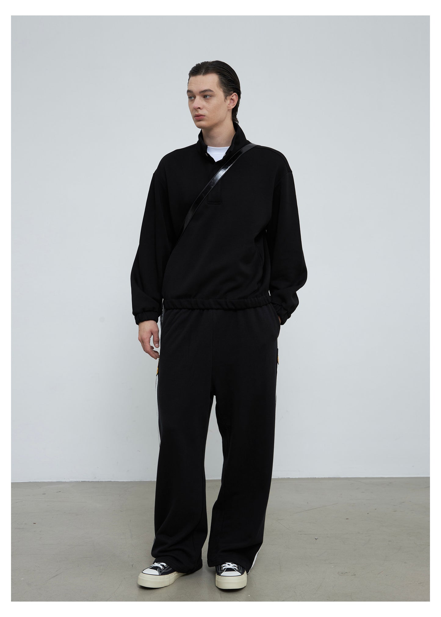 Loose Stand Collar Sweatshirt