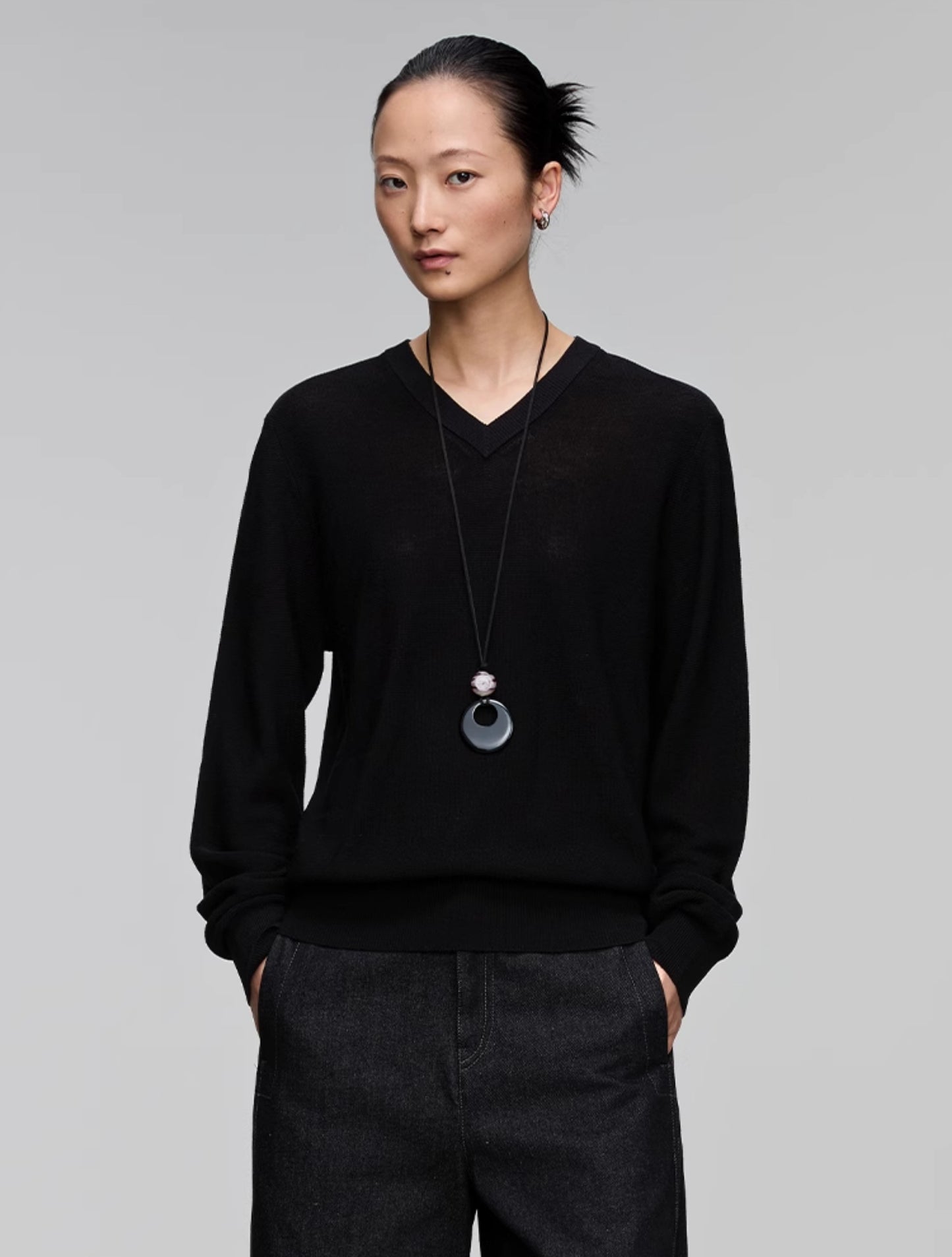 V-neck loose casual knit