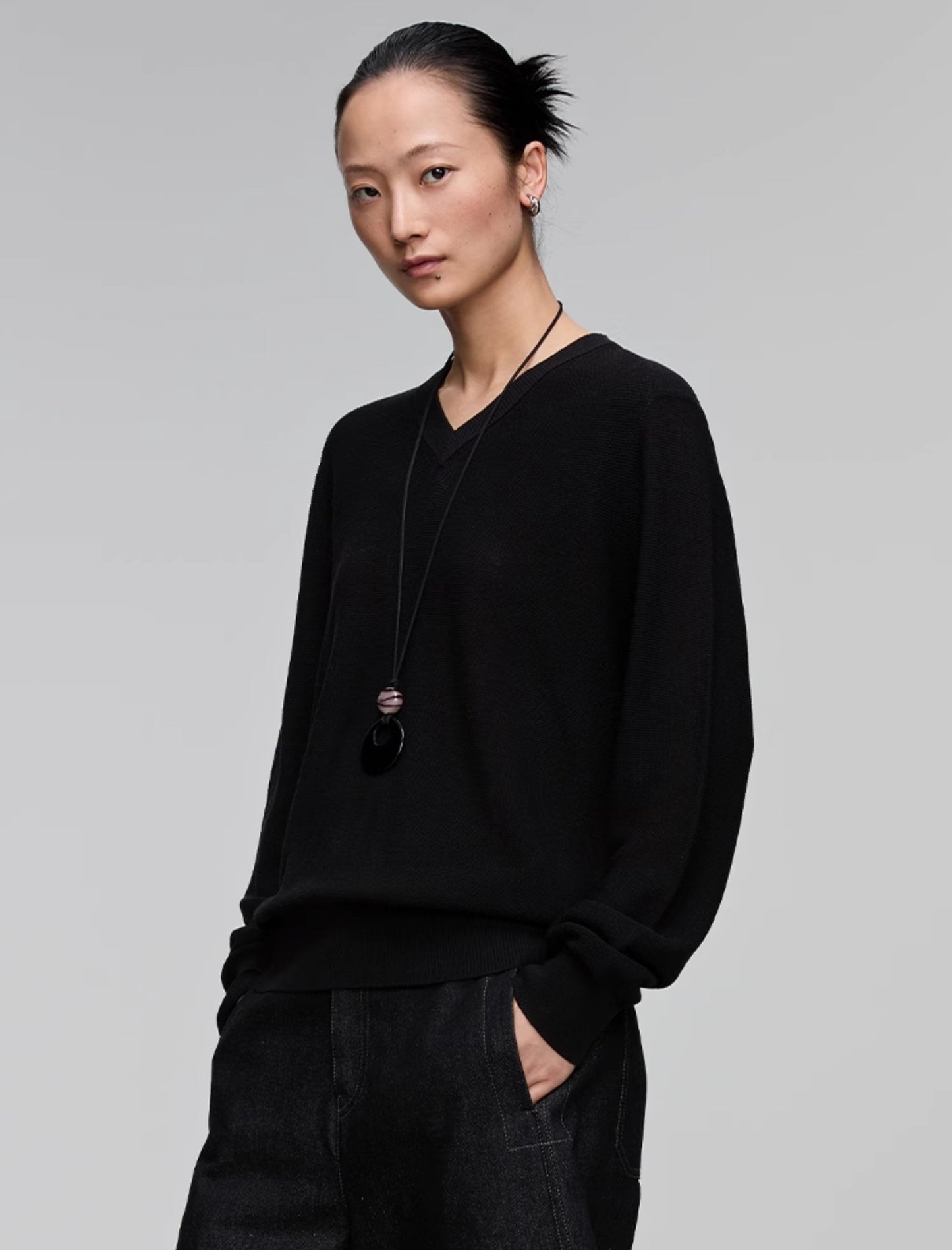 V-neck loose casual knit