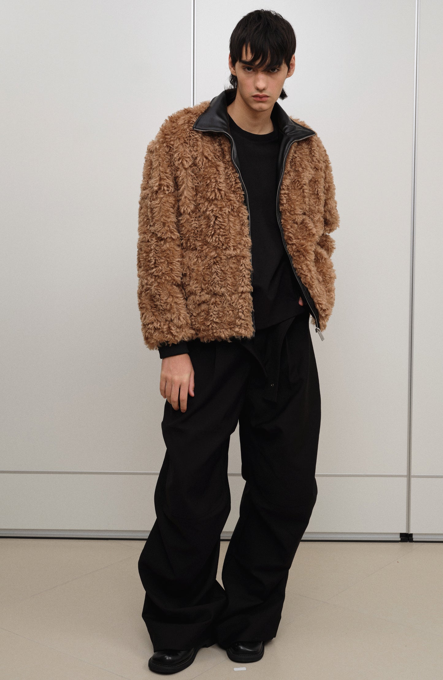 Fur jacket with zipper design