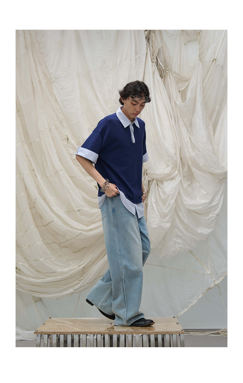 Half-Zip Back Waist Straight Jeans