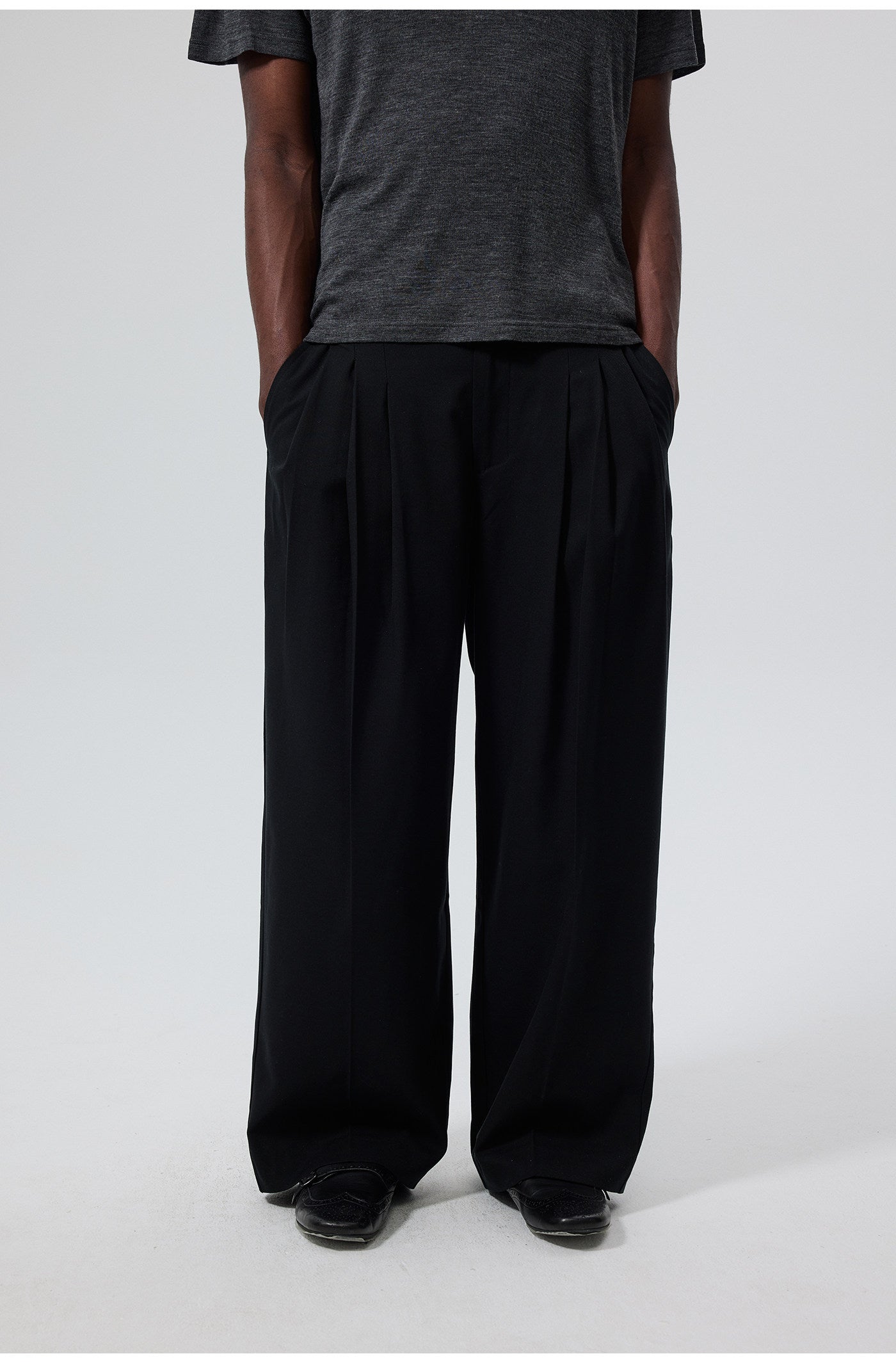 Wrinkle-Resistant Pleated Casual Pants