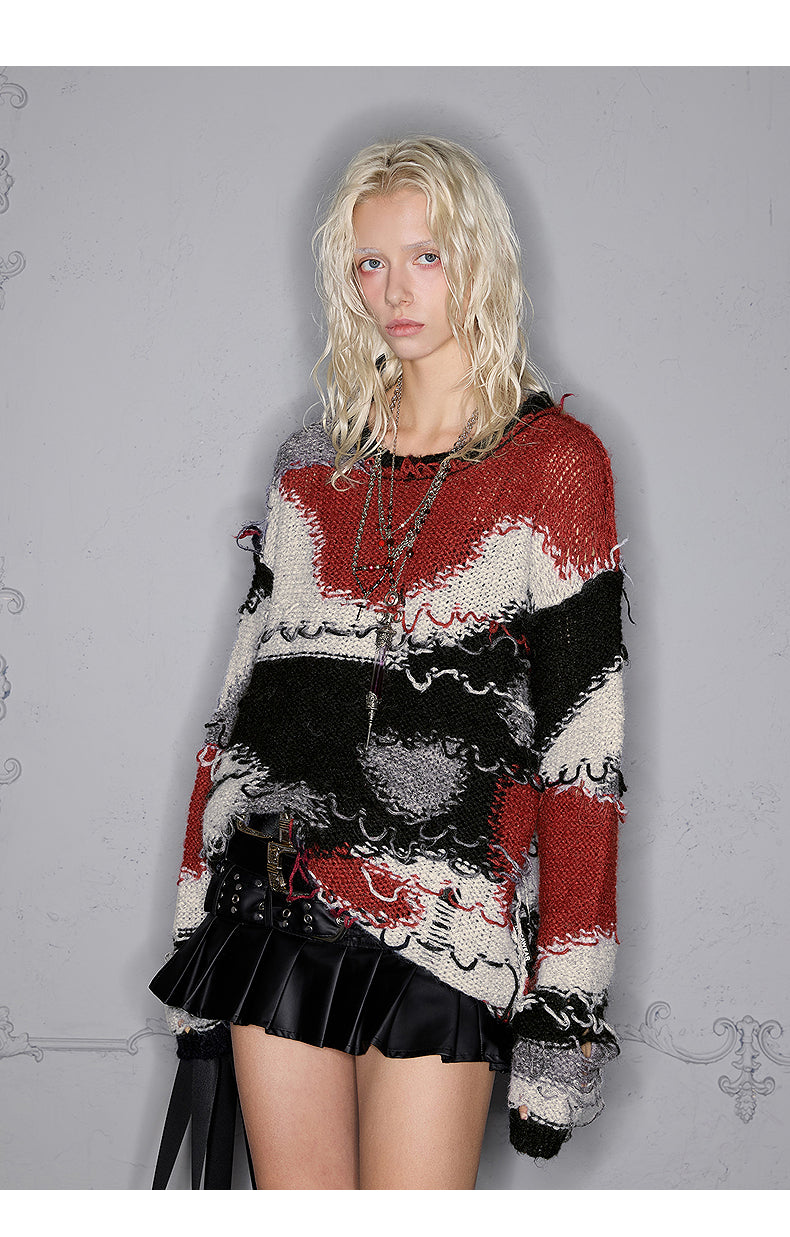 Loose-fitting pullover sweater