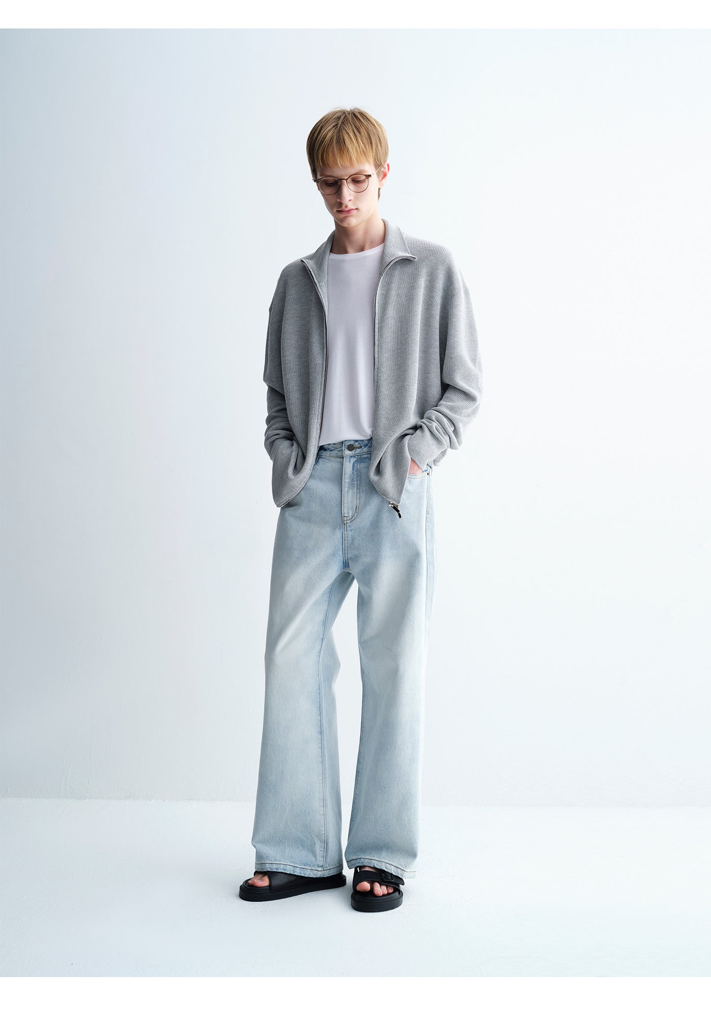Relaxed Cotton Textured Jeans