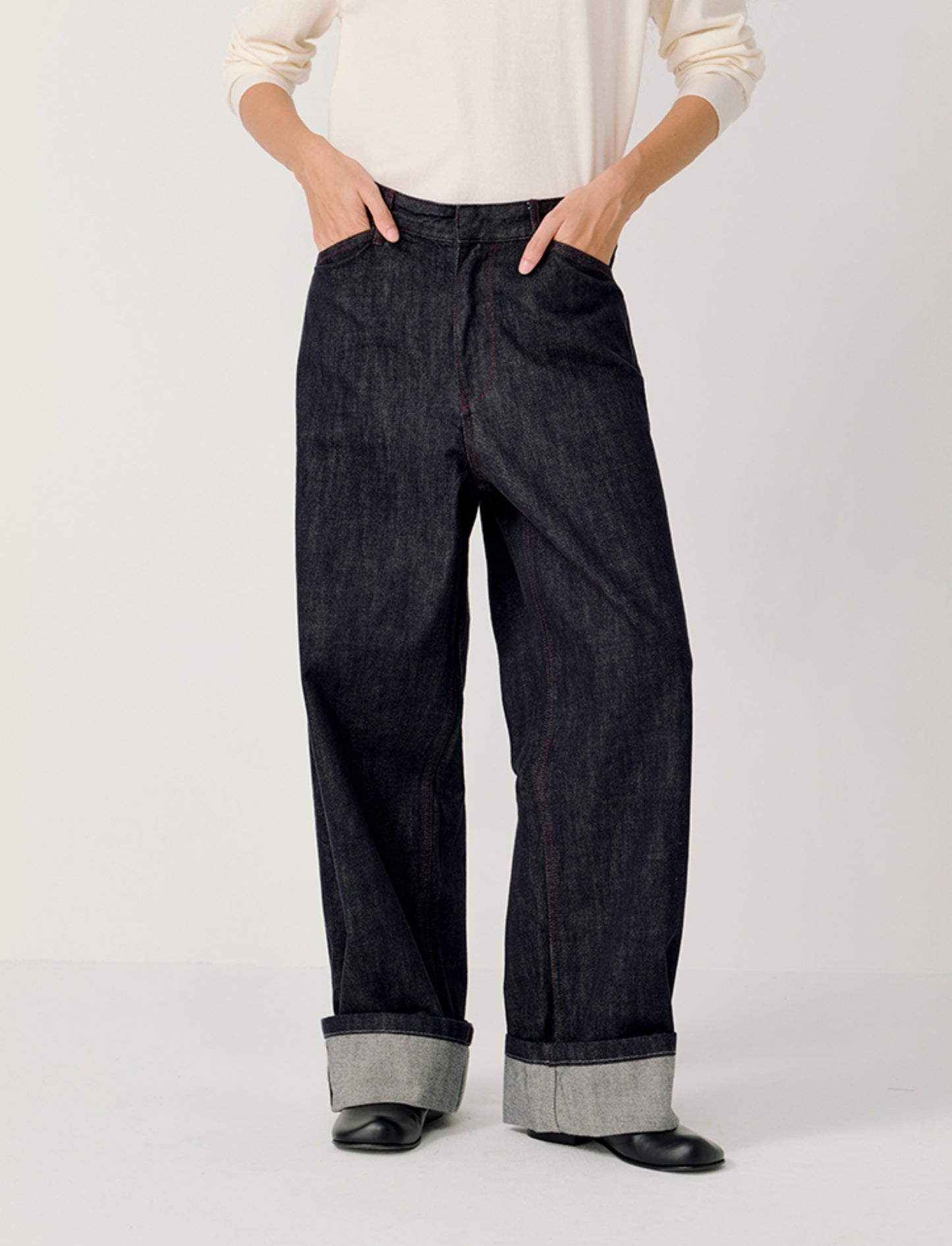 Straight Wide-Leg Jeans