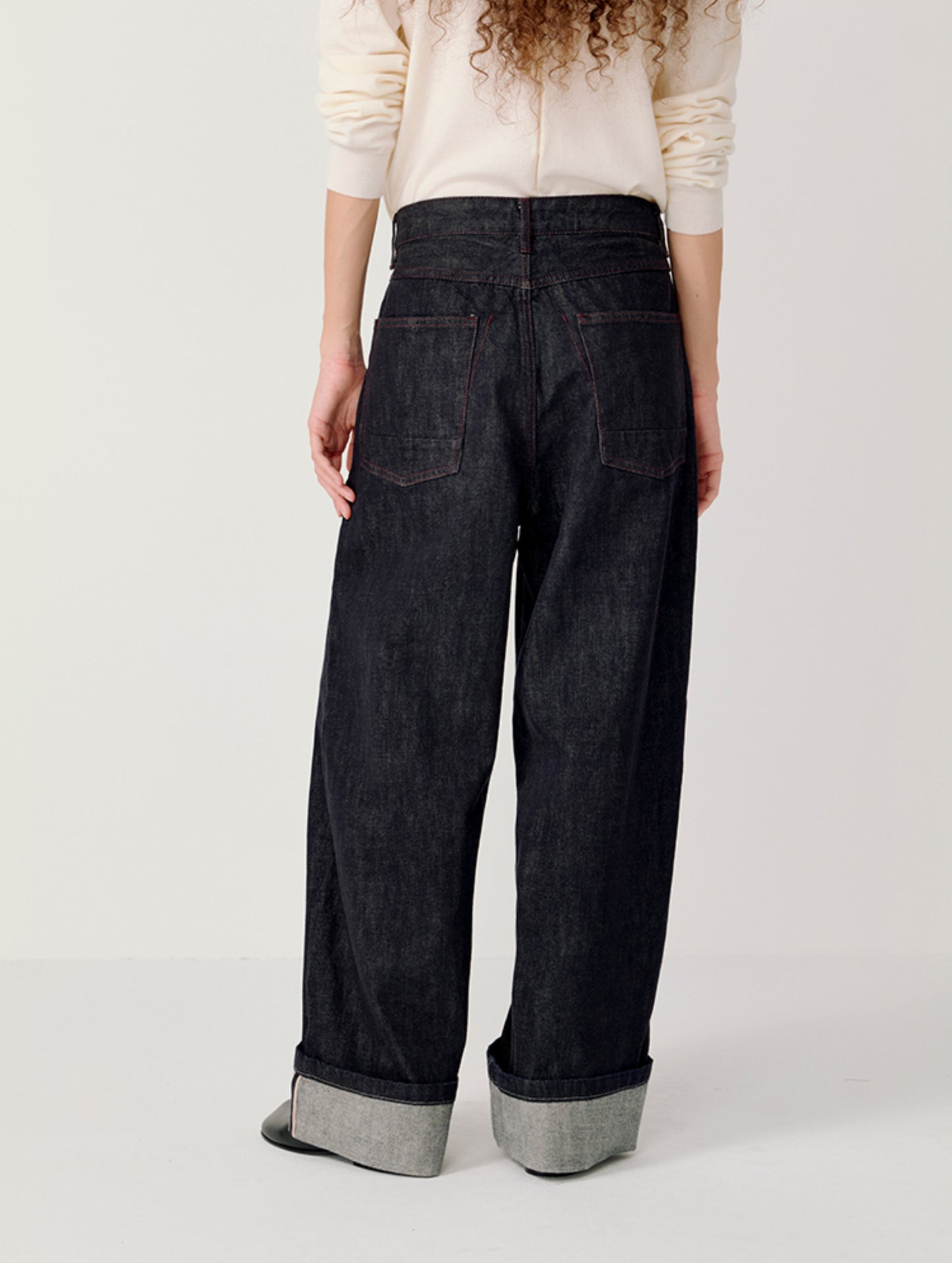 Straight Wide-Leg Jeans
