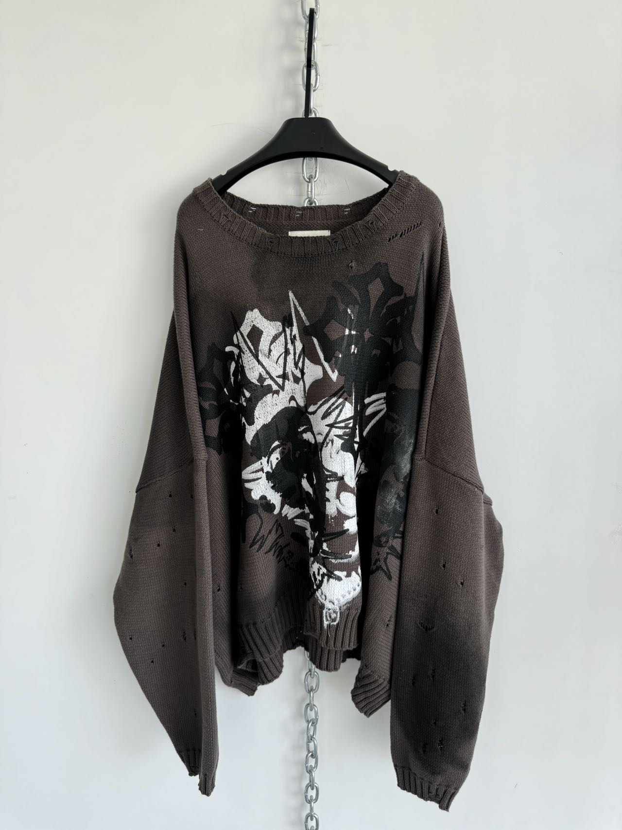 Damaged loose printed sweater