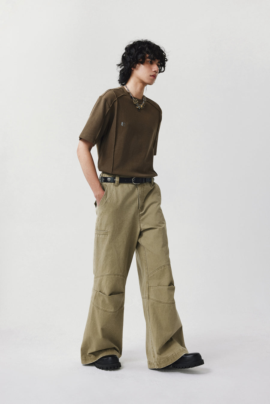 Frayed finish casual pants