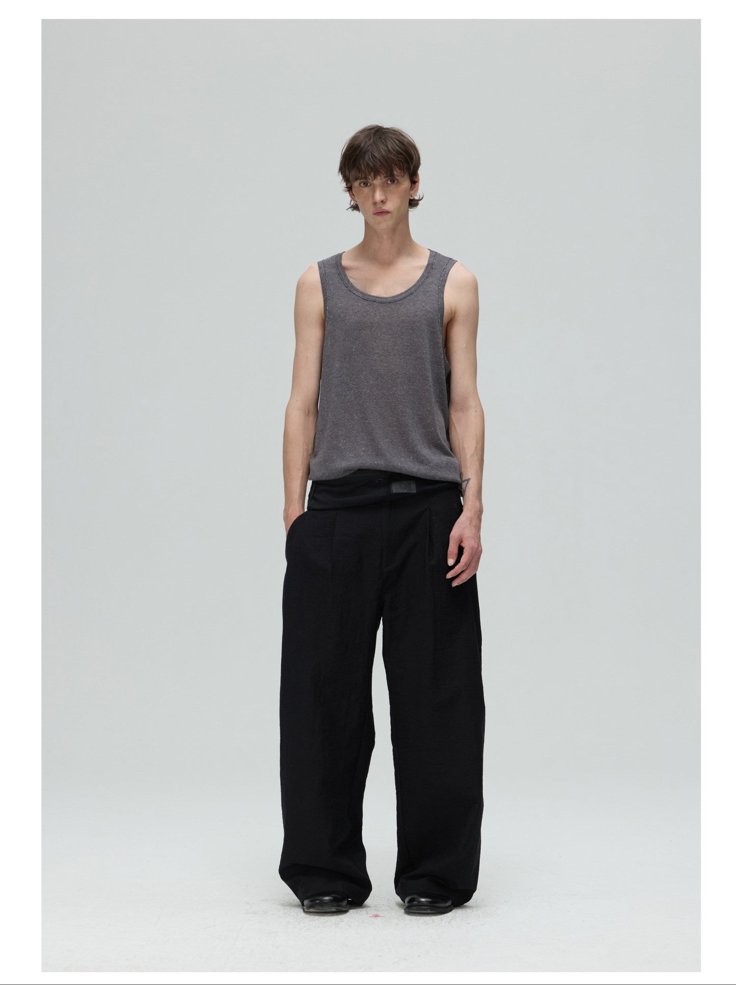 Basic Versatile Sleeveless Shirt