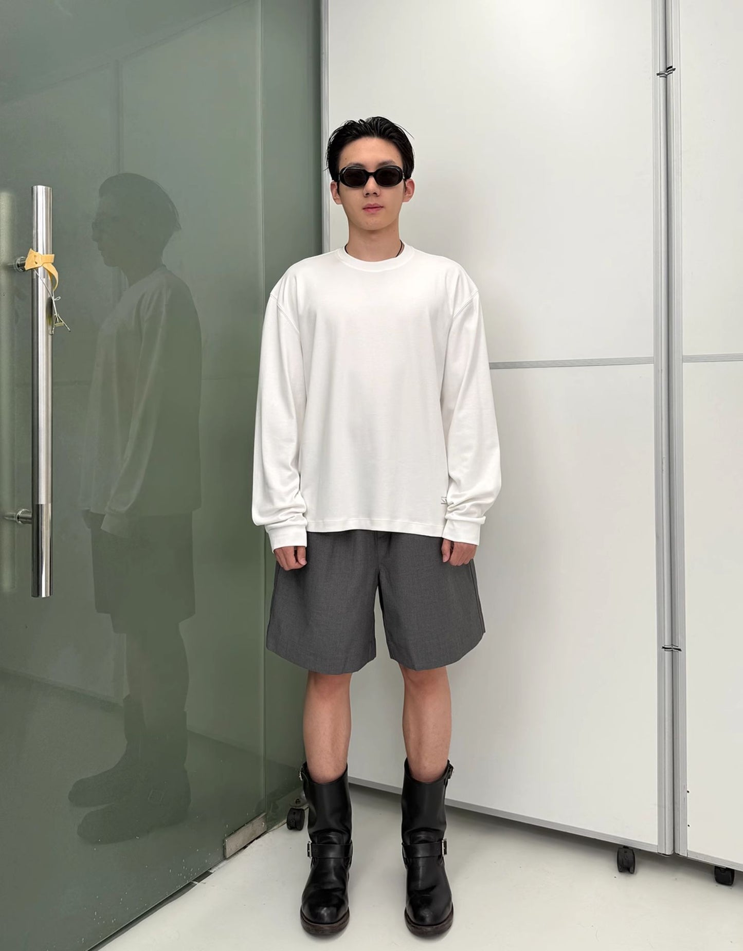 Natural wide shoulder T-shirt