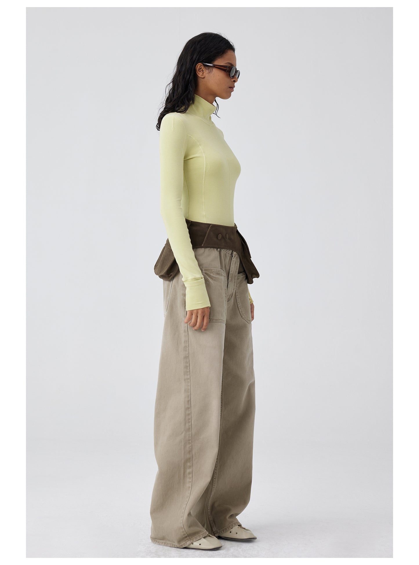 Straight casual pants with patch pockets