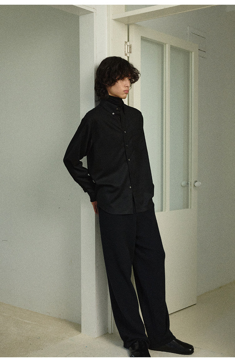 Single patch pocket shirt