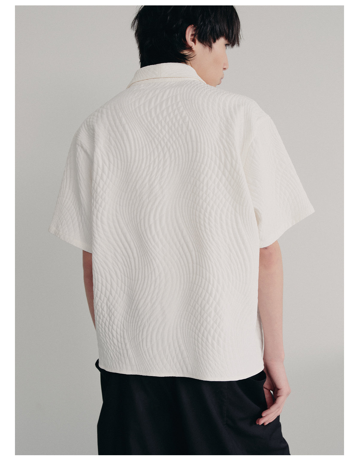 Pleated Textured Leaf Pattern Shirt