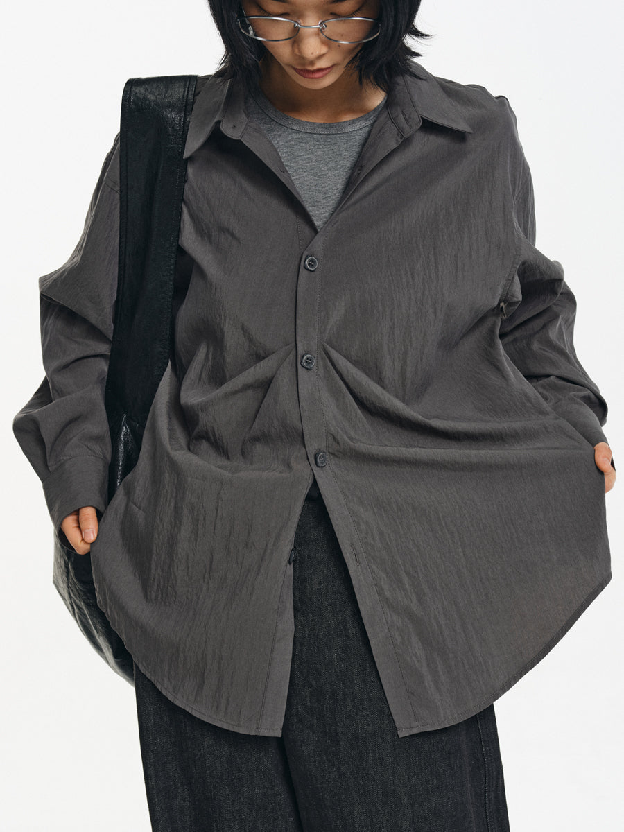 Smooth feel pleated shirt