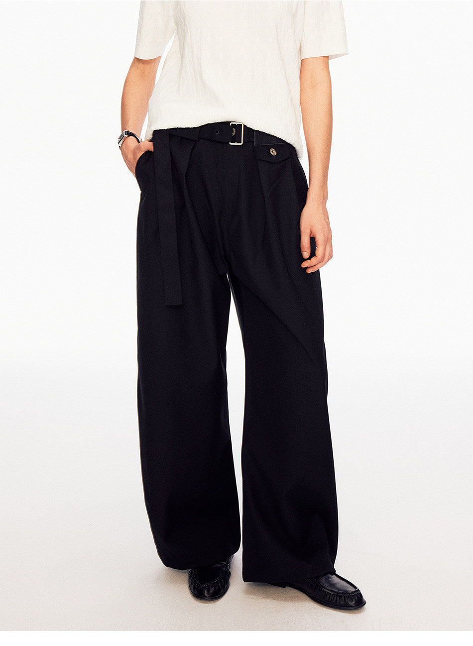 Casual Pants with an Adjustable Waistband