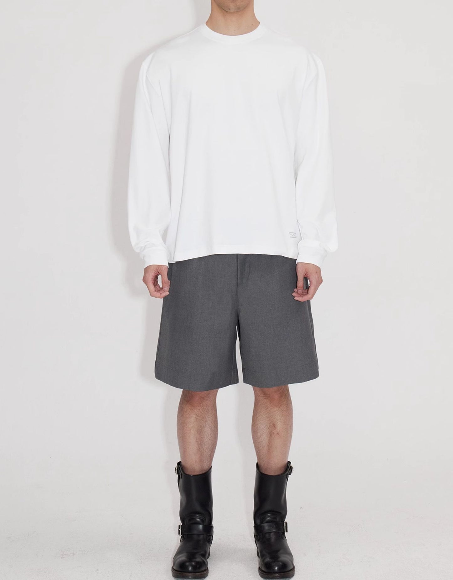 Natural wide shoulder T-shirt