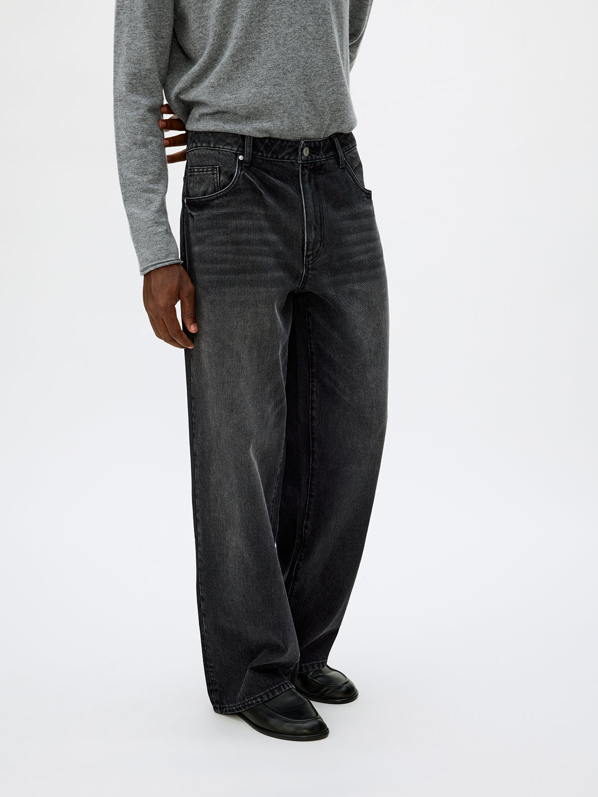 Wash-processed Straight-Leg Jeans