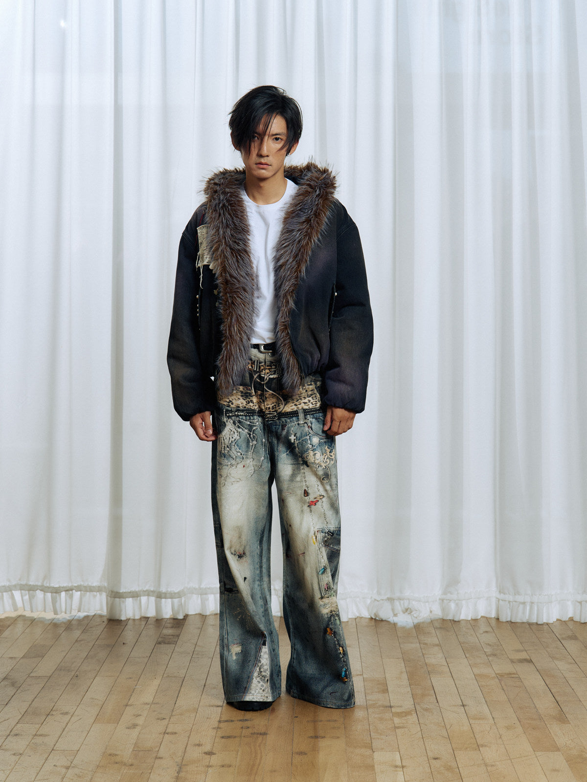 Detachable faux fur lining denim jacket