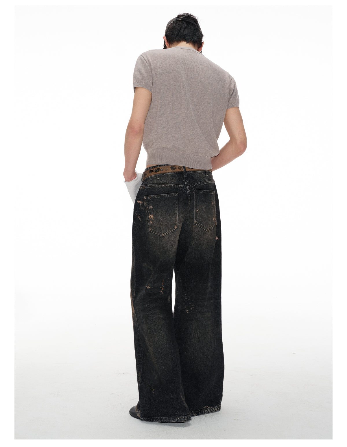 Small Neckline Knitwear