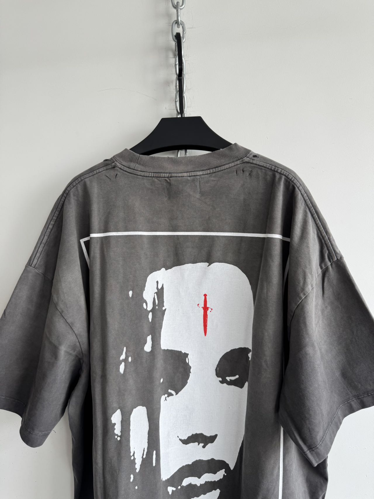 Unisex loose-fitting T-shirt