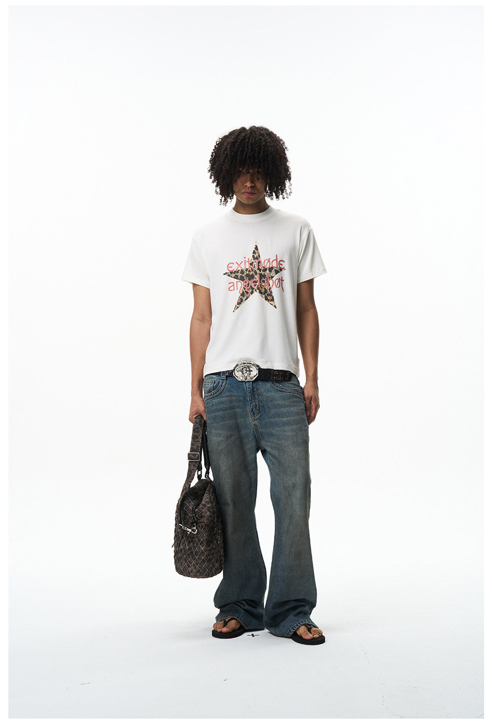 Unisex Five-Pointed Star and Text Print T-Shirt