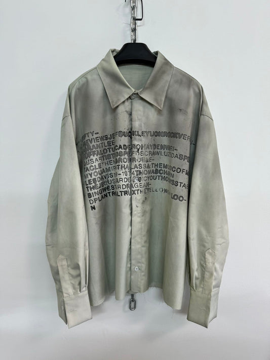 Damaged loose silhouette shirt