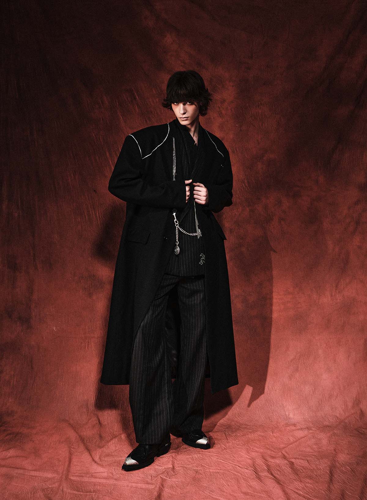 Shoulder pad long coat