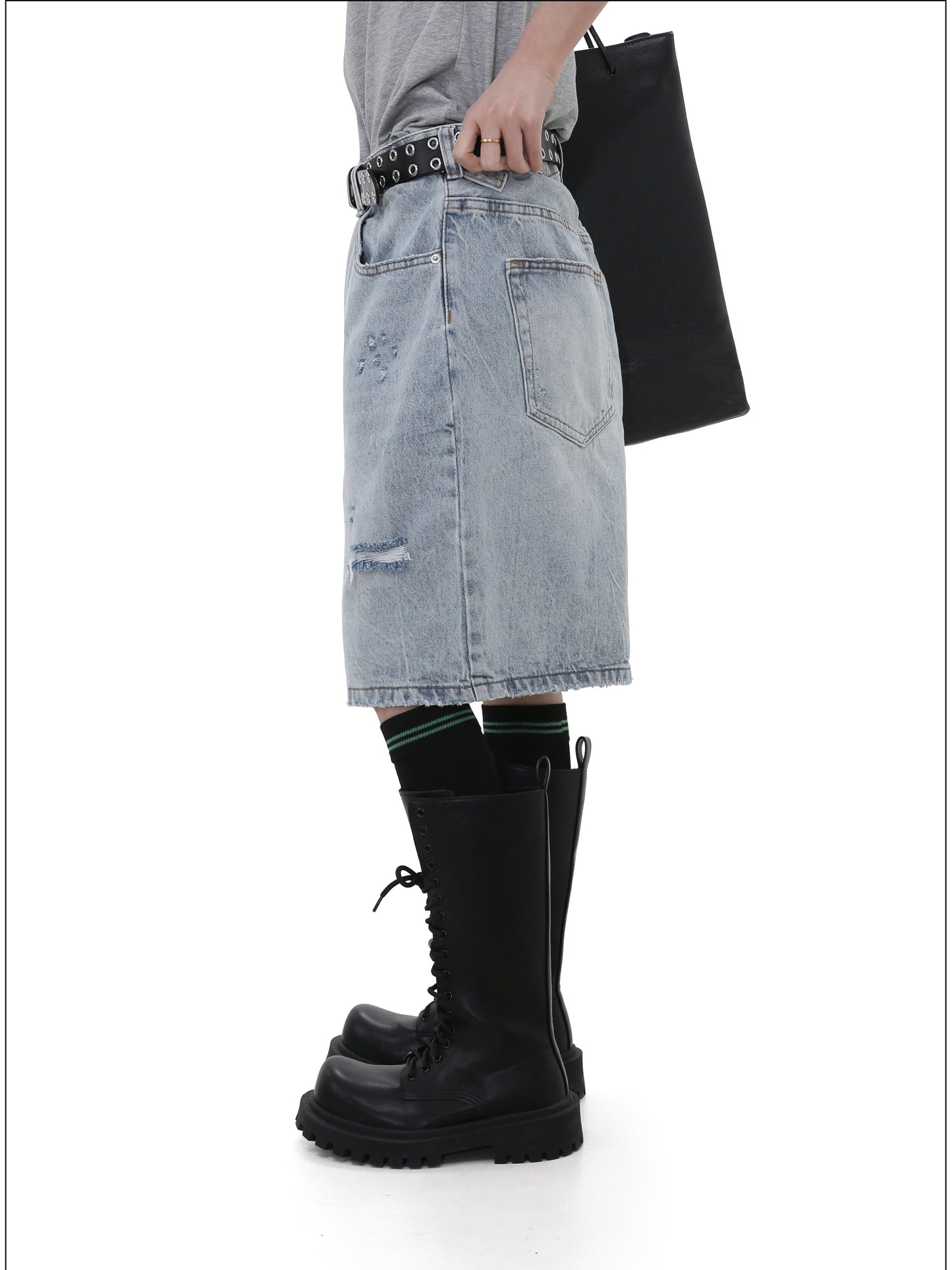 Loose-fitting straight shorts