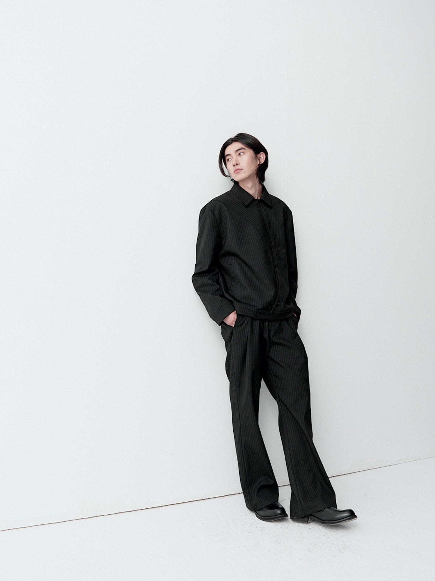 Slightly Wide-Striped Casual Pants