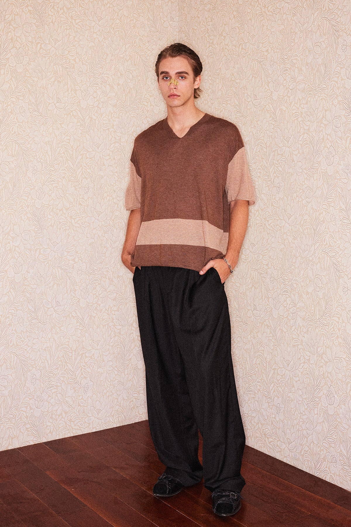 Beige and brown stitched wool T-shirt