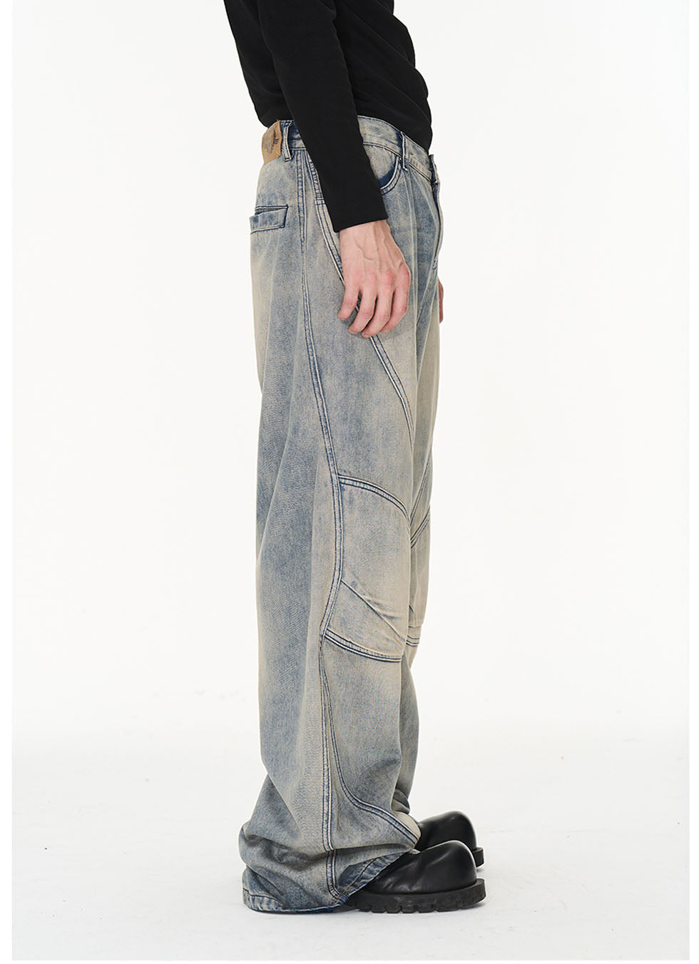 Damaged Pinch Pleated Micro Flared Jeans