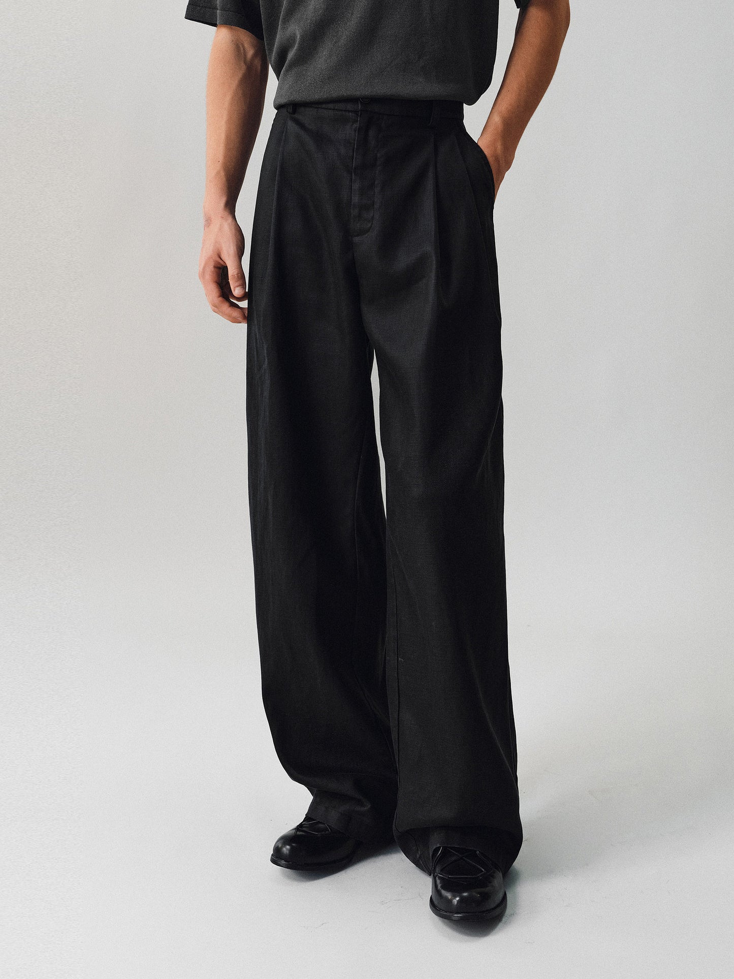 Linen Double-Pleated Casual Pants