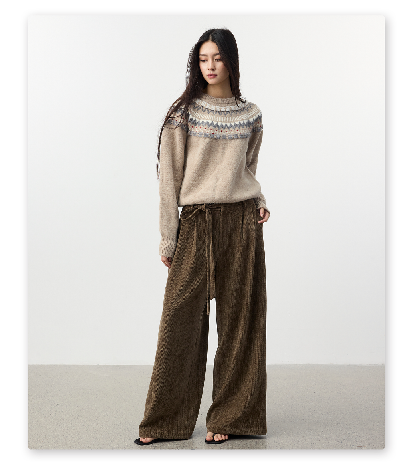 Double-pleated Casual Pants with Belt
