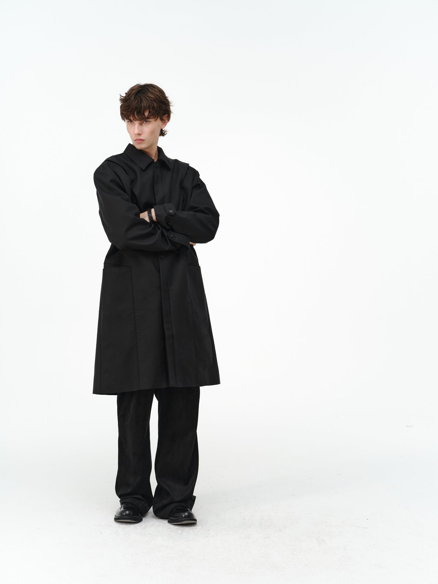 Multi-Shape Collar Coat