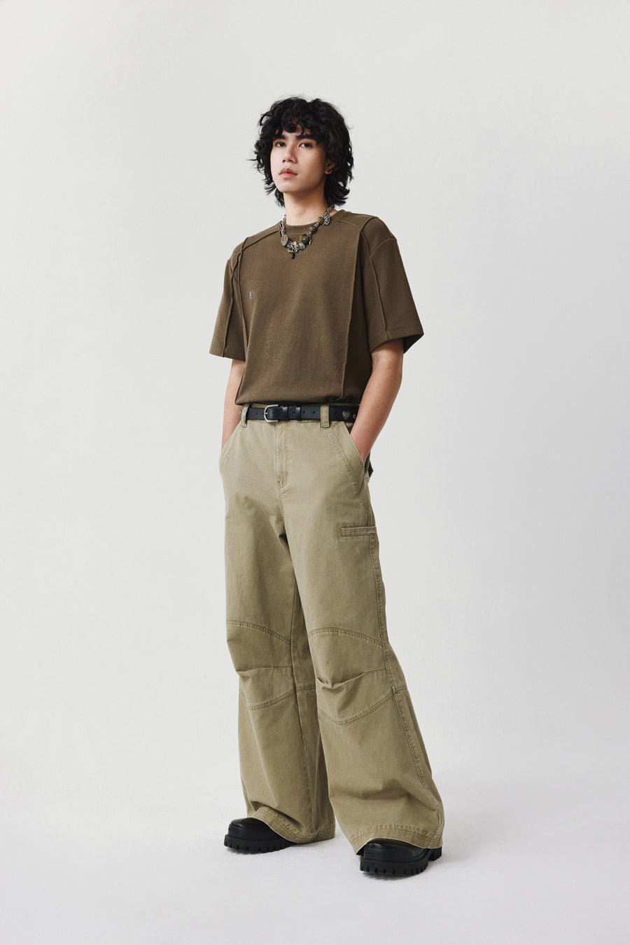 Frayed finish casual pants