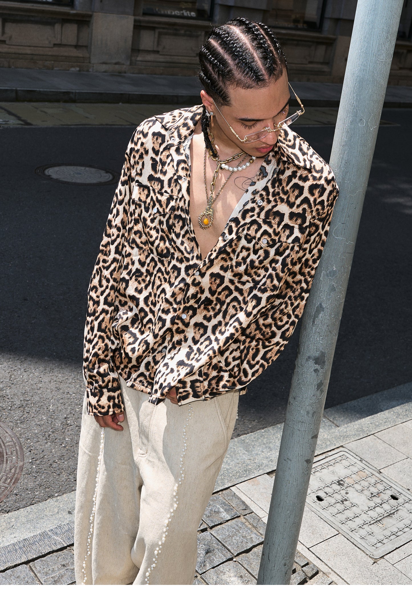 실크 텍스처 레오파드 프린트 샤트