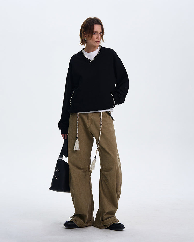 High-end V-neck sweatshirt