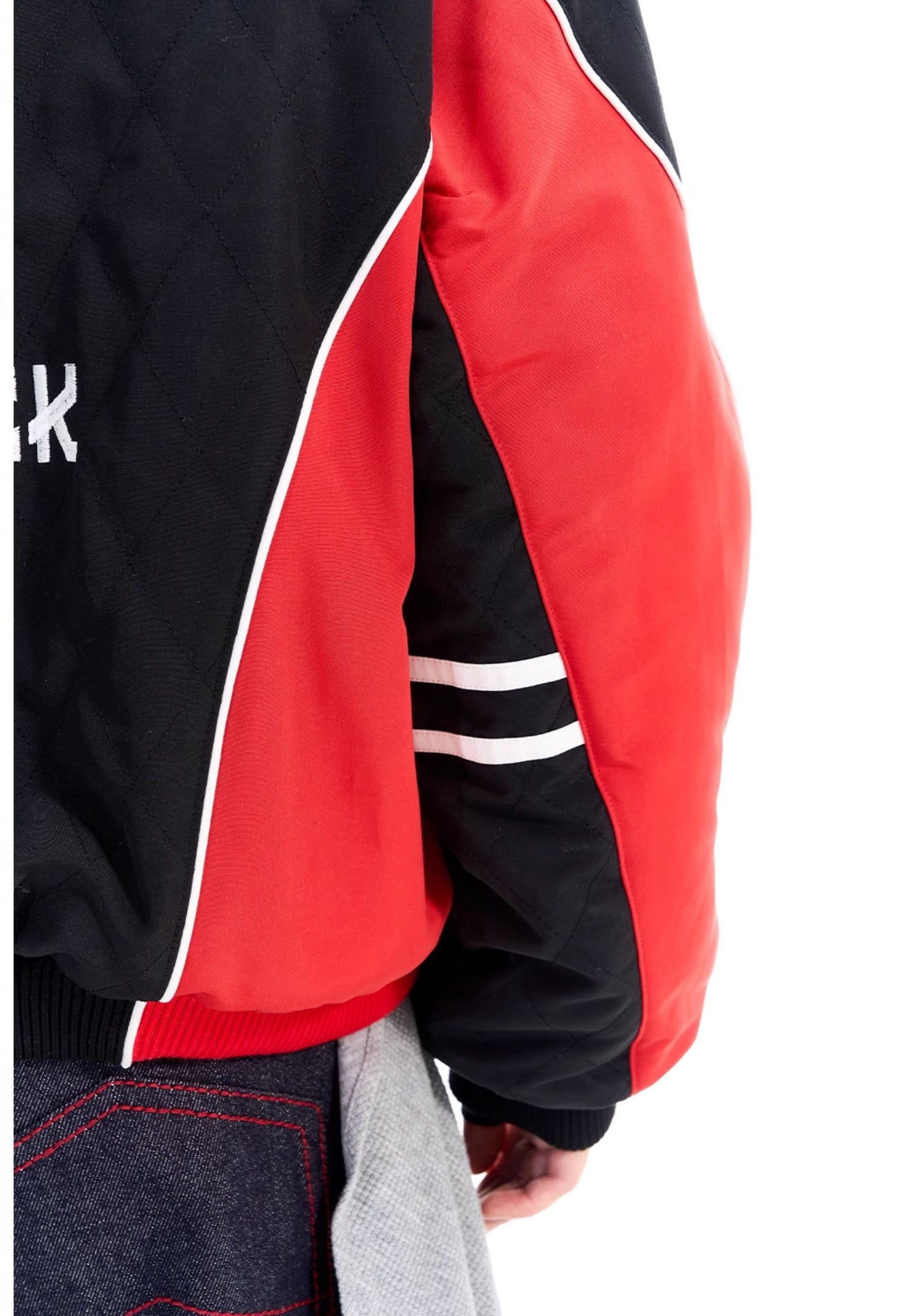 Diamond-pattern hooded jacket