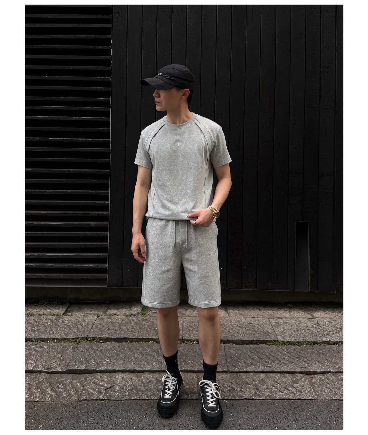 Loose-fit Crew Neck T-Shirt