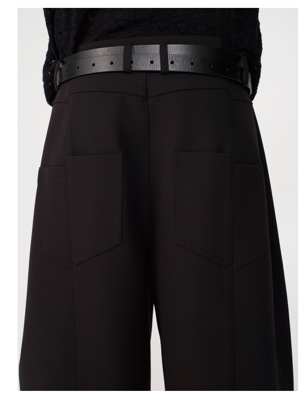 Side pleated cropped pants