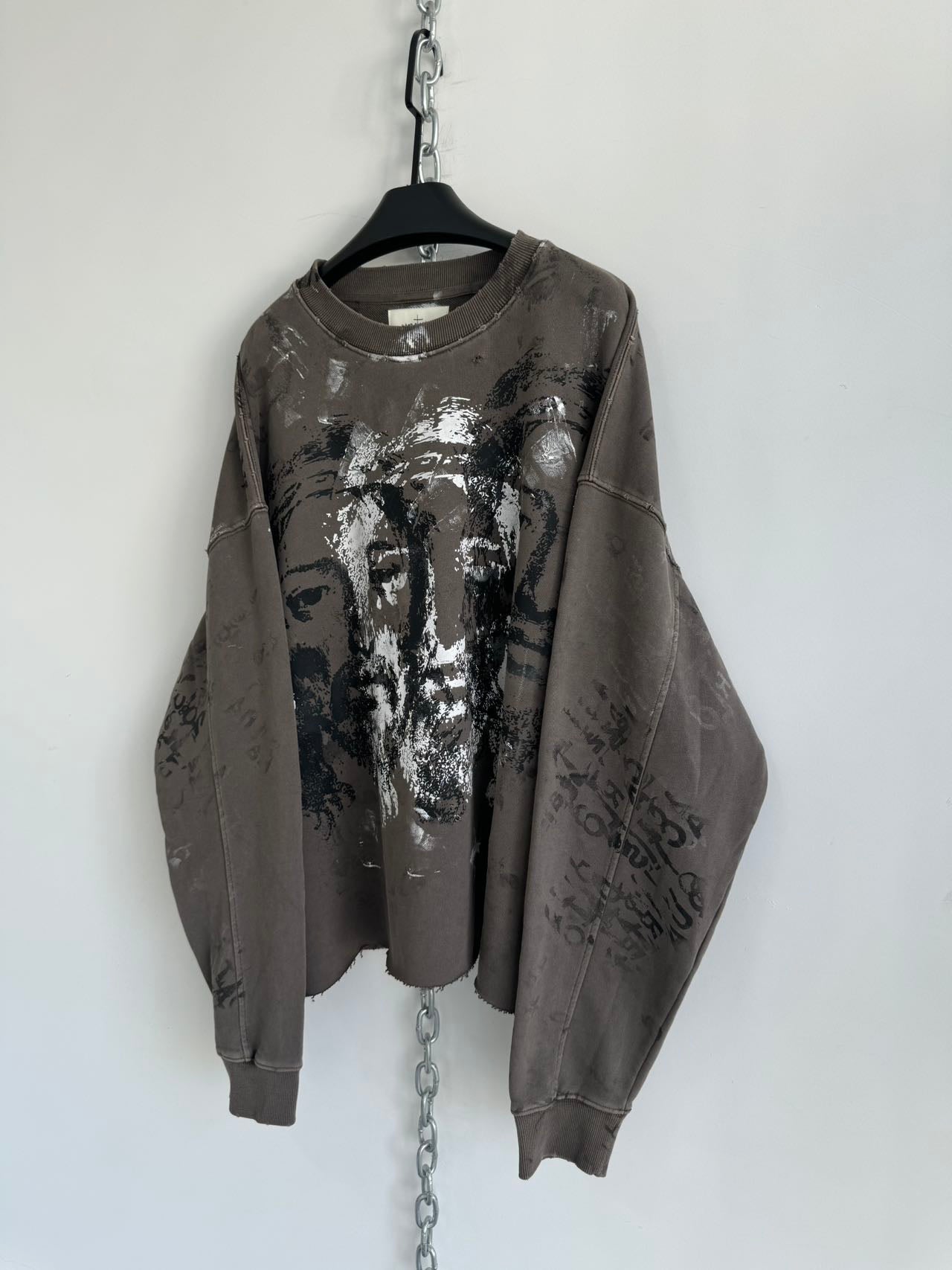 Washed Damaged Printed Sweatshirt