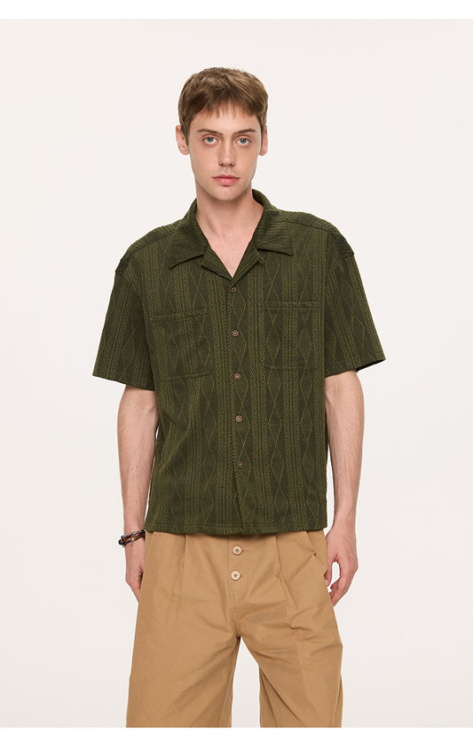 Wooden button lapel shirt