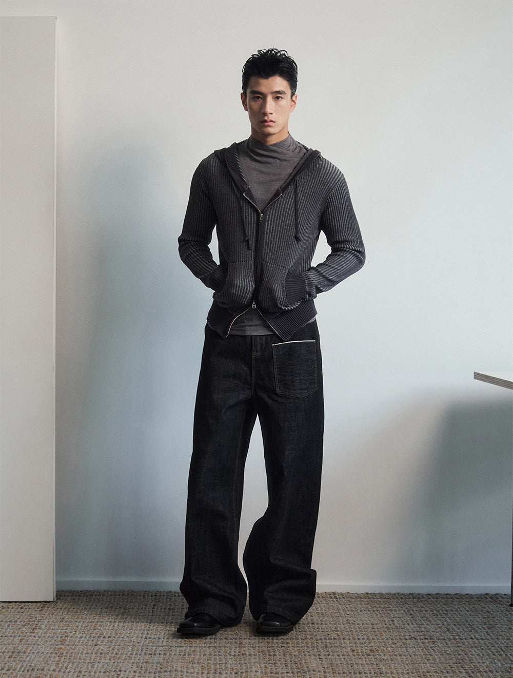 Single-Pocket Denim Pants