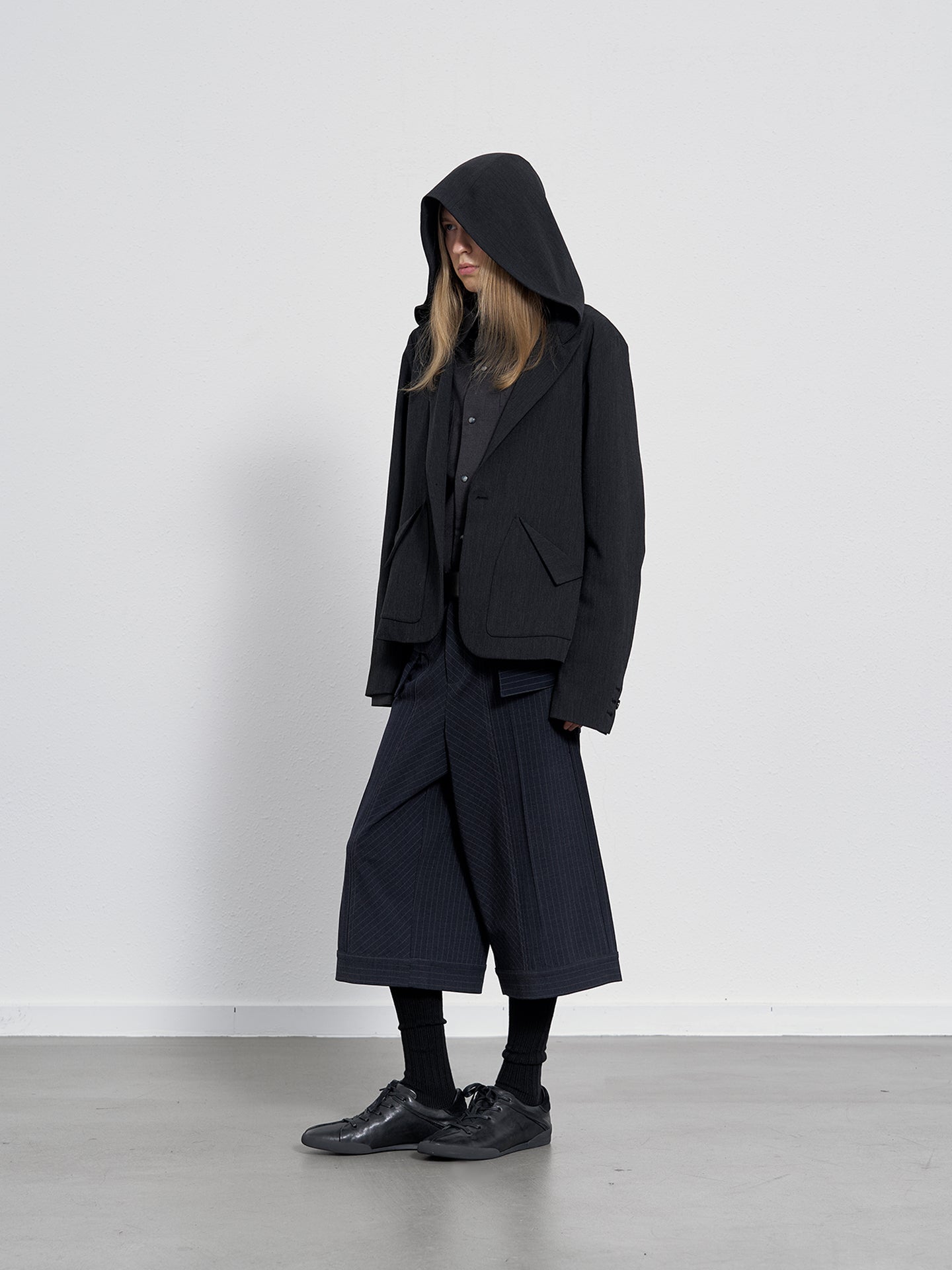 Striped cropped pants