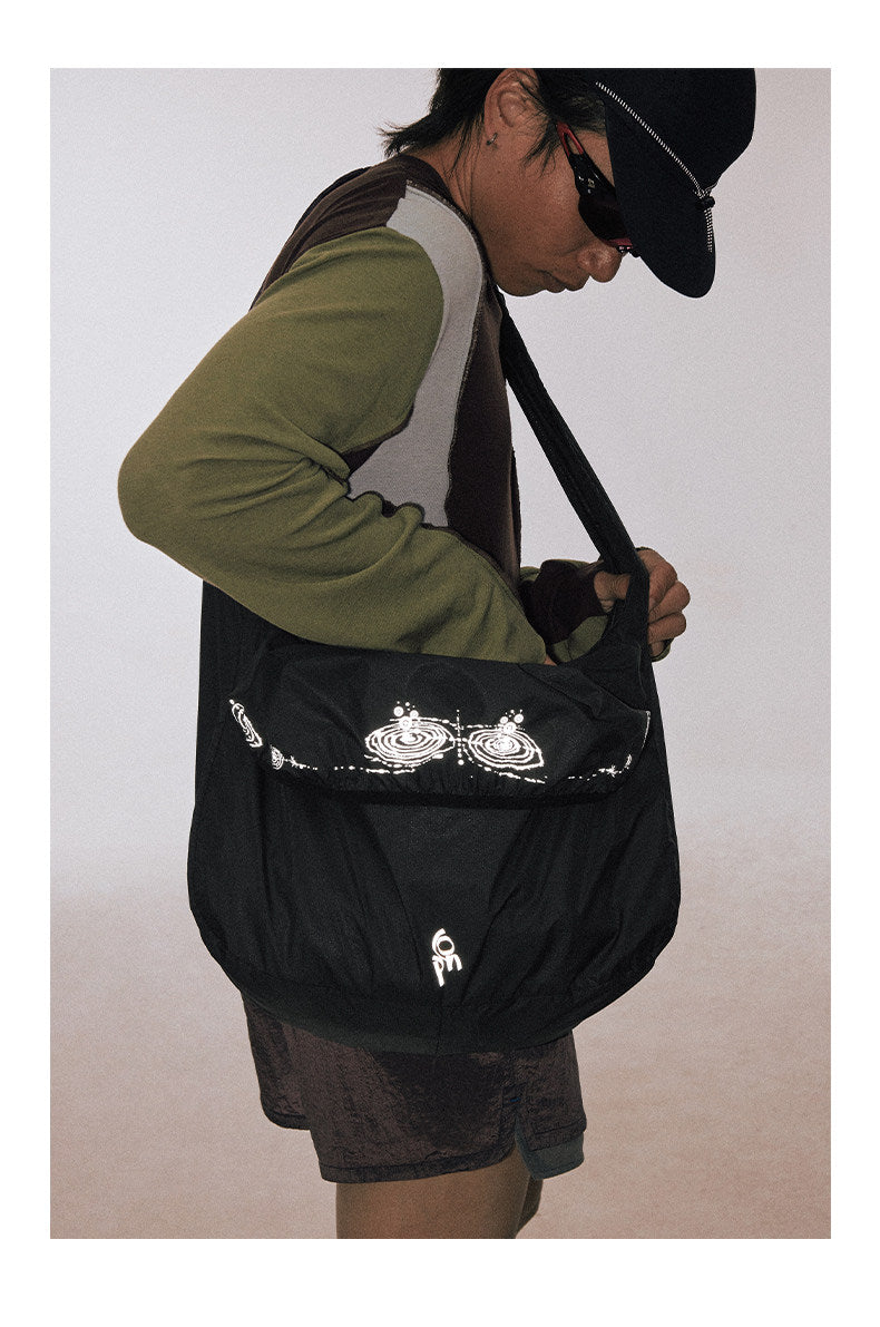Drawstring Lightweight Shoulder Bag